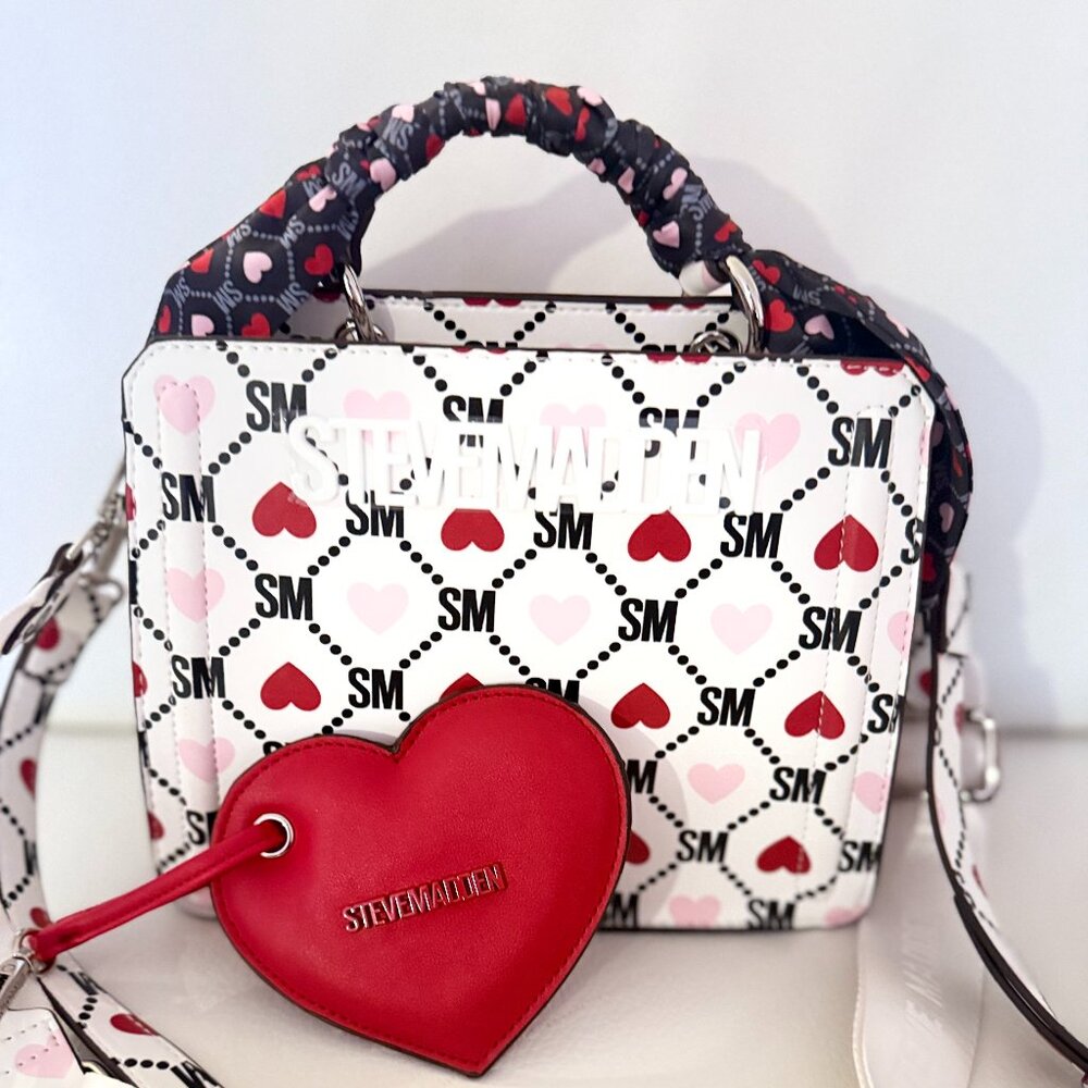 NWT STEVE MADDEN BEVELYN SCARF HEARTS SATCHEL CROSSBODY BAG WHITE COIN PURSE